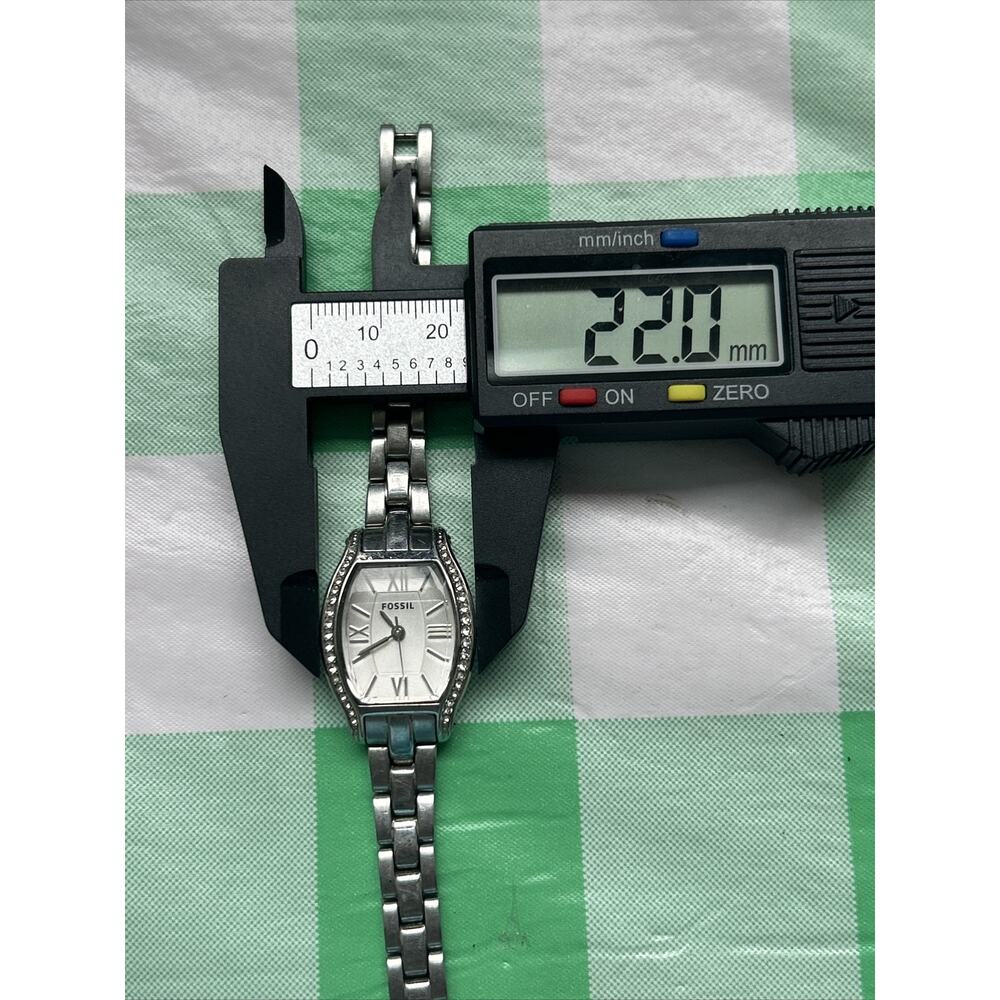 Fossil Silver Tone Rhinestone Embellishments Women’s Quartz Watch - Picture 10 of 11